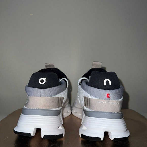 ON Running Cloudnova Women's Shoes - Pink - Picture 3 of 5